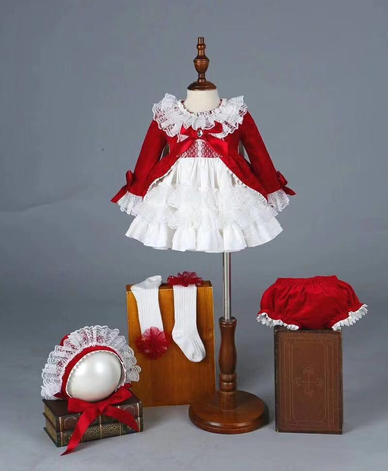 Set di 4 Vestiti da Principess - Baby Clothing Dresser recensione e prezzo
